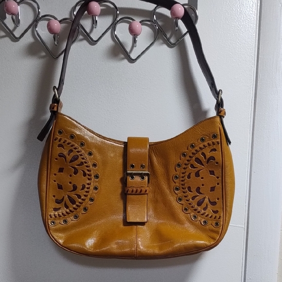 Stylish Women's  HYPE Two-tone Leather Shoulder Bag - Picture 1 of 14